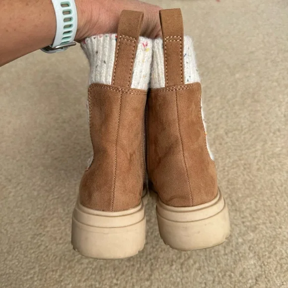 Cat & Jack Brown Ankle Boots with Knit Cuffs - Picture 4 of 5